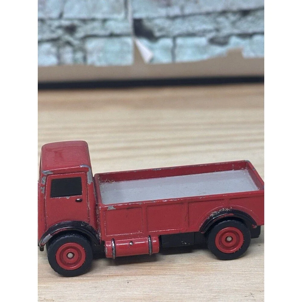 Vintage Thomas and Friends Lorry 3 Truck Diecast toy Ertl 1999 Red LOR 3